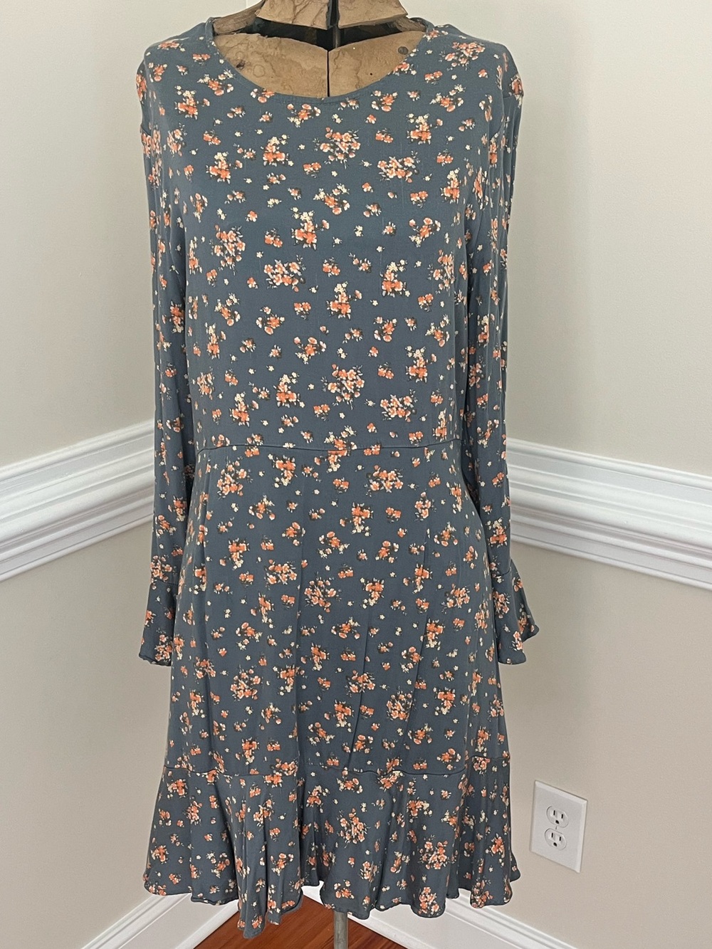 Altar'd State Grey Floral Long-Sleeve Swing Dress with Peach Blooms